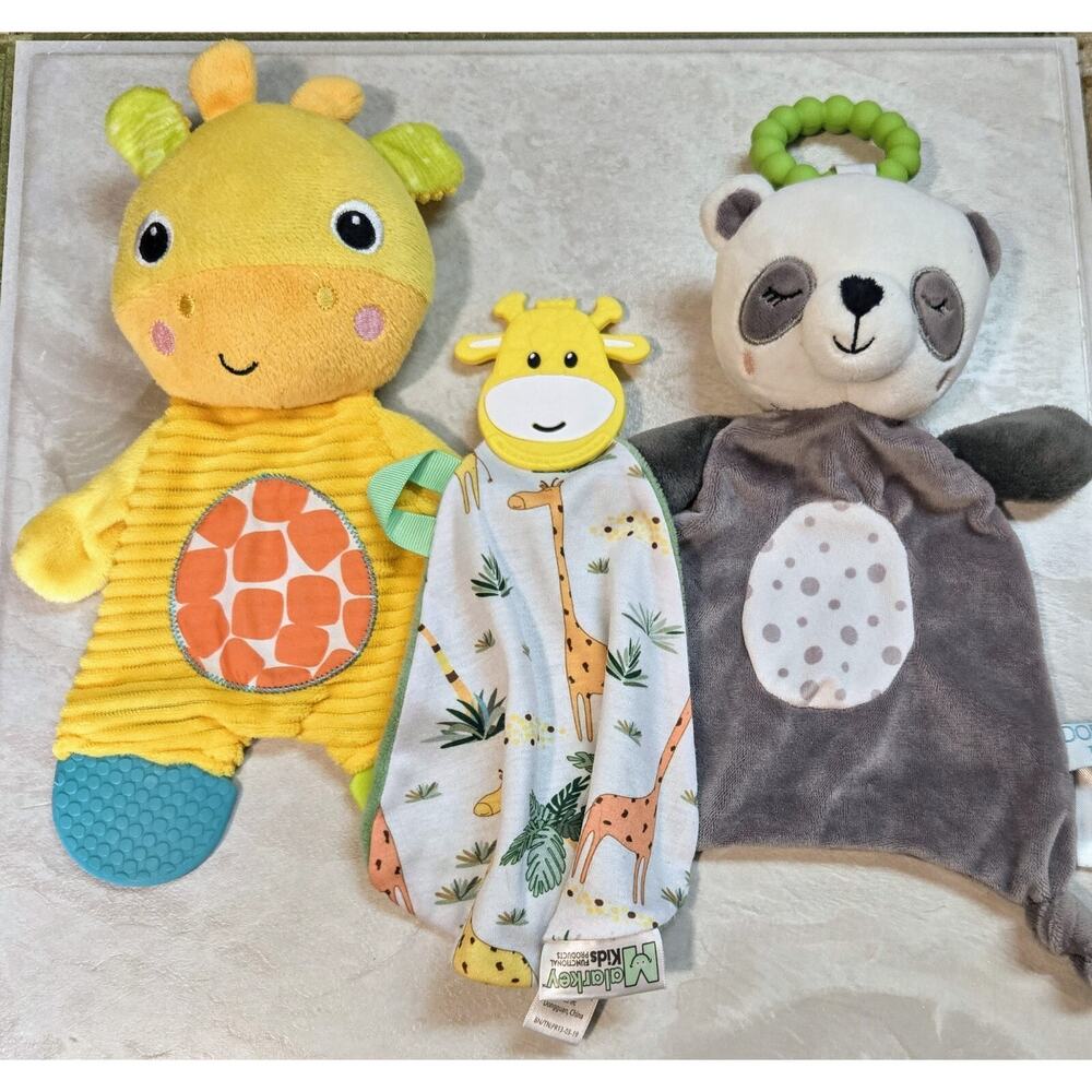 Teether Rings Soother Infant Baby Activity Plush Cuddle Toys Lot Of 3